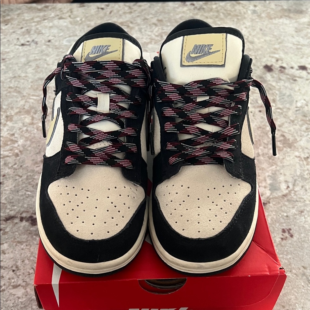 Nike Dunk LX Low Black Suede